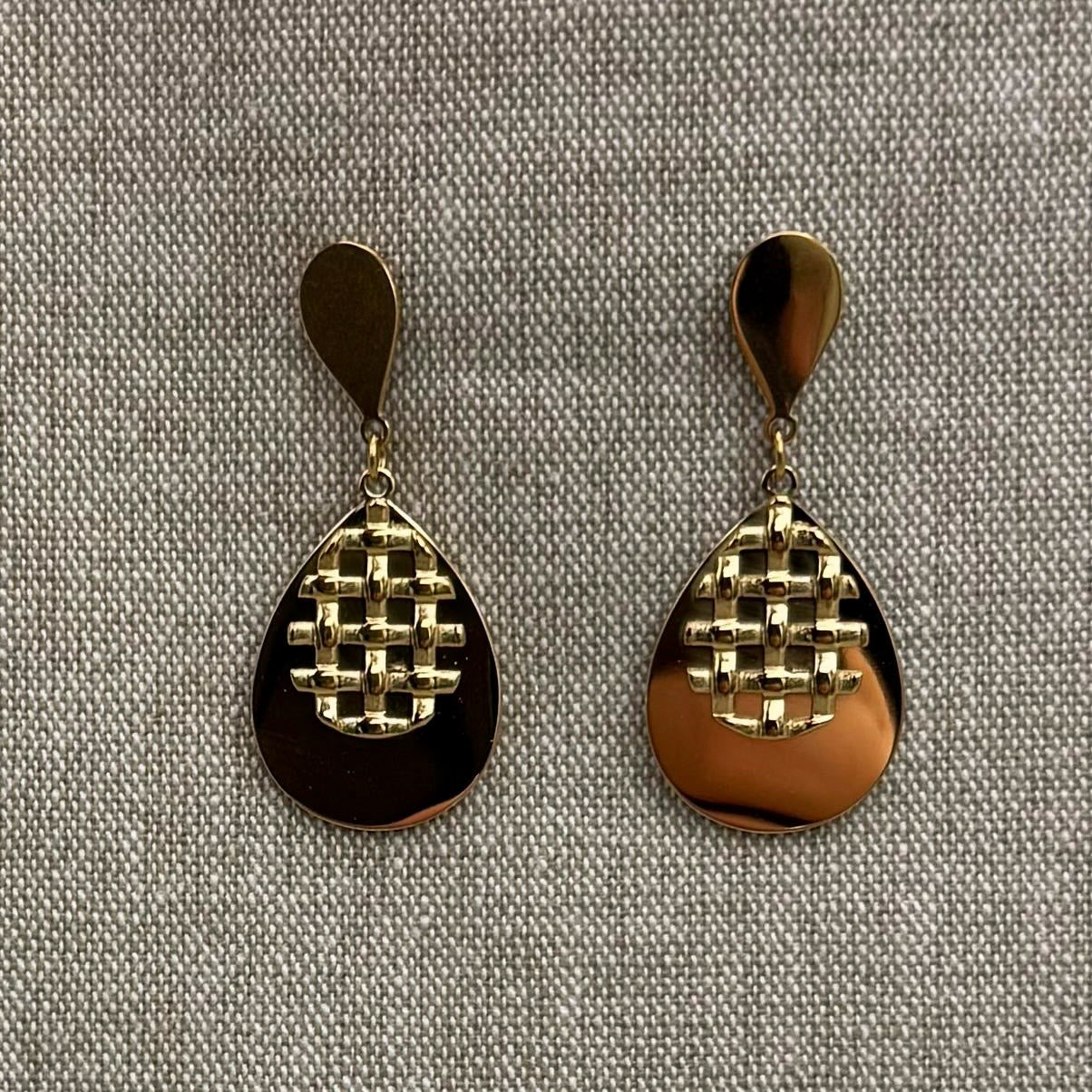 Net Drop Earring