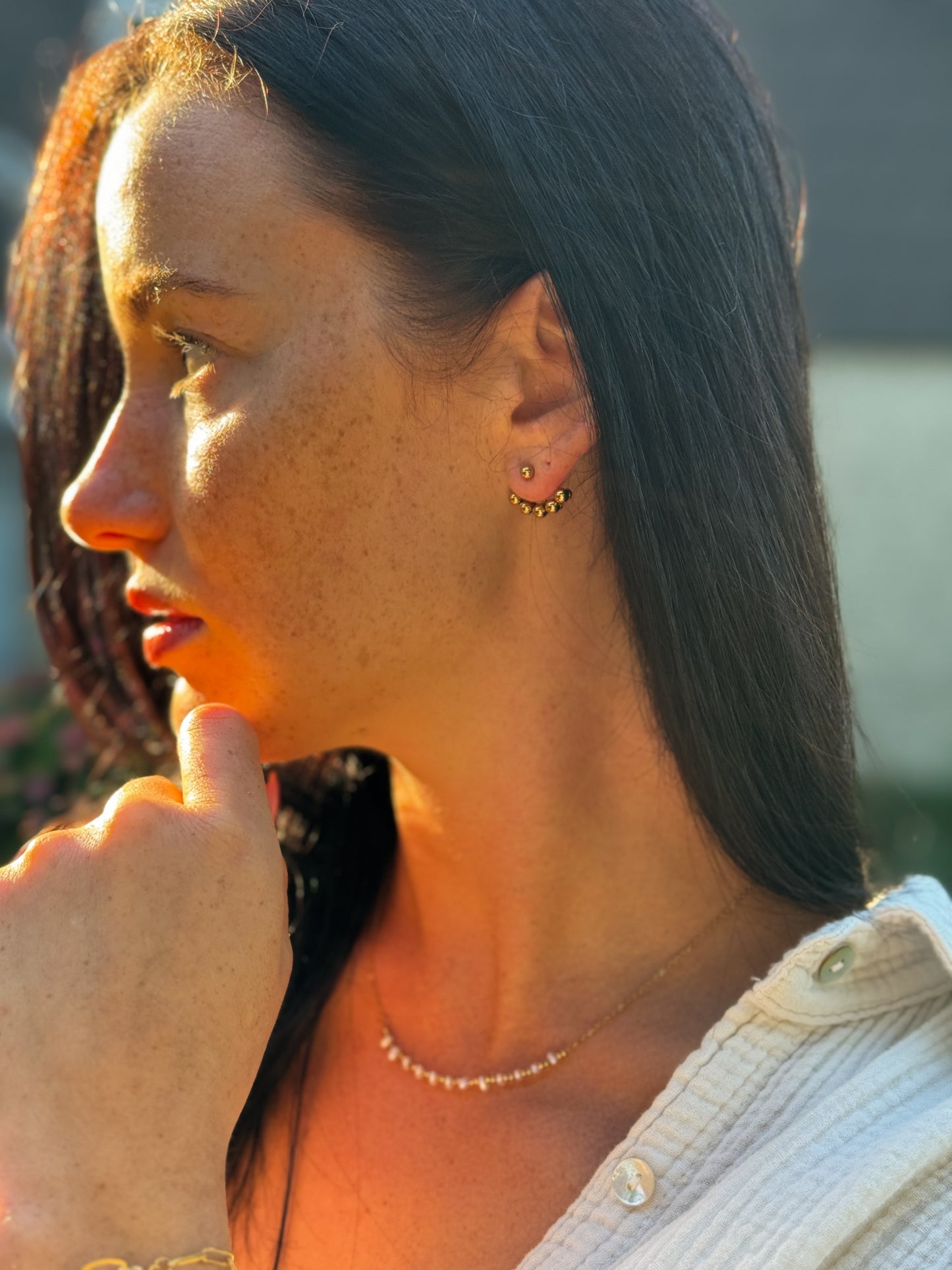 Semicircle Earring Gold getragen