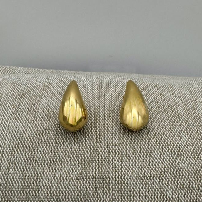Medium Drop Earring