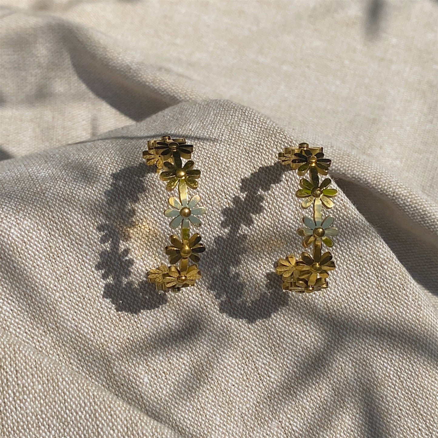Daisy Bloom Creoles