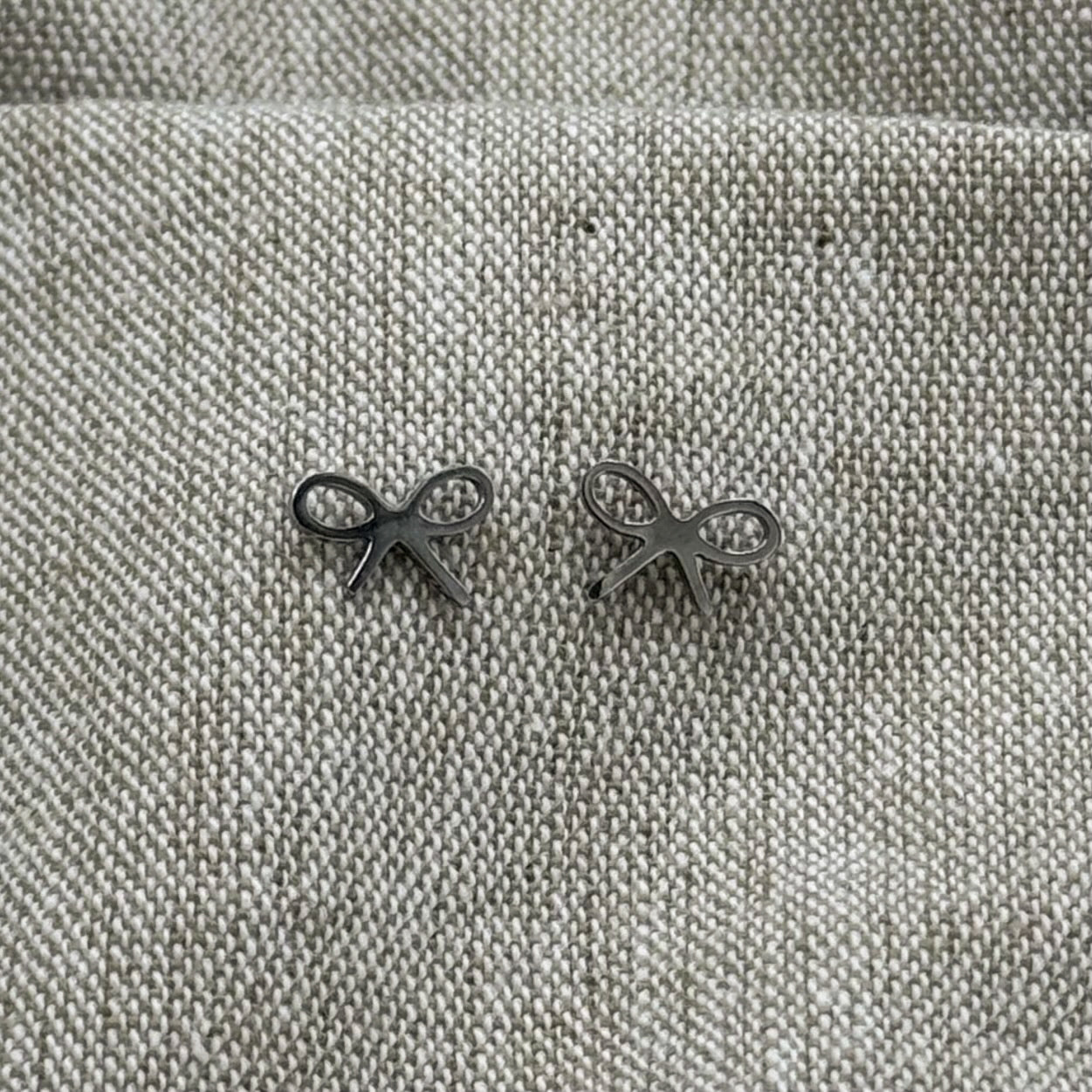 Bow Earring