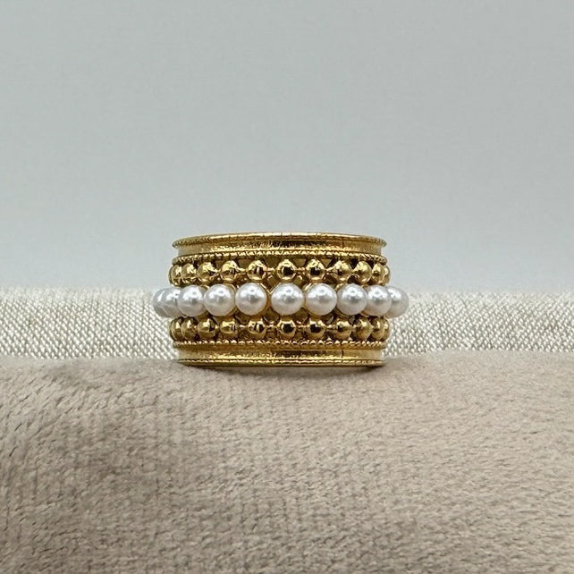 Pearly Shine Ring