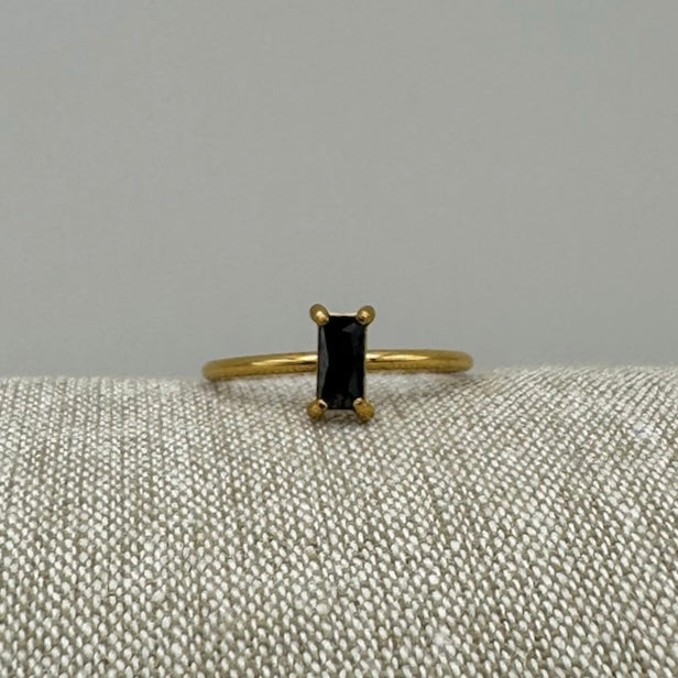 Black Square Ring