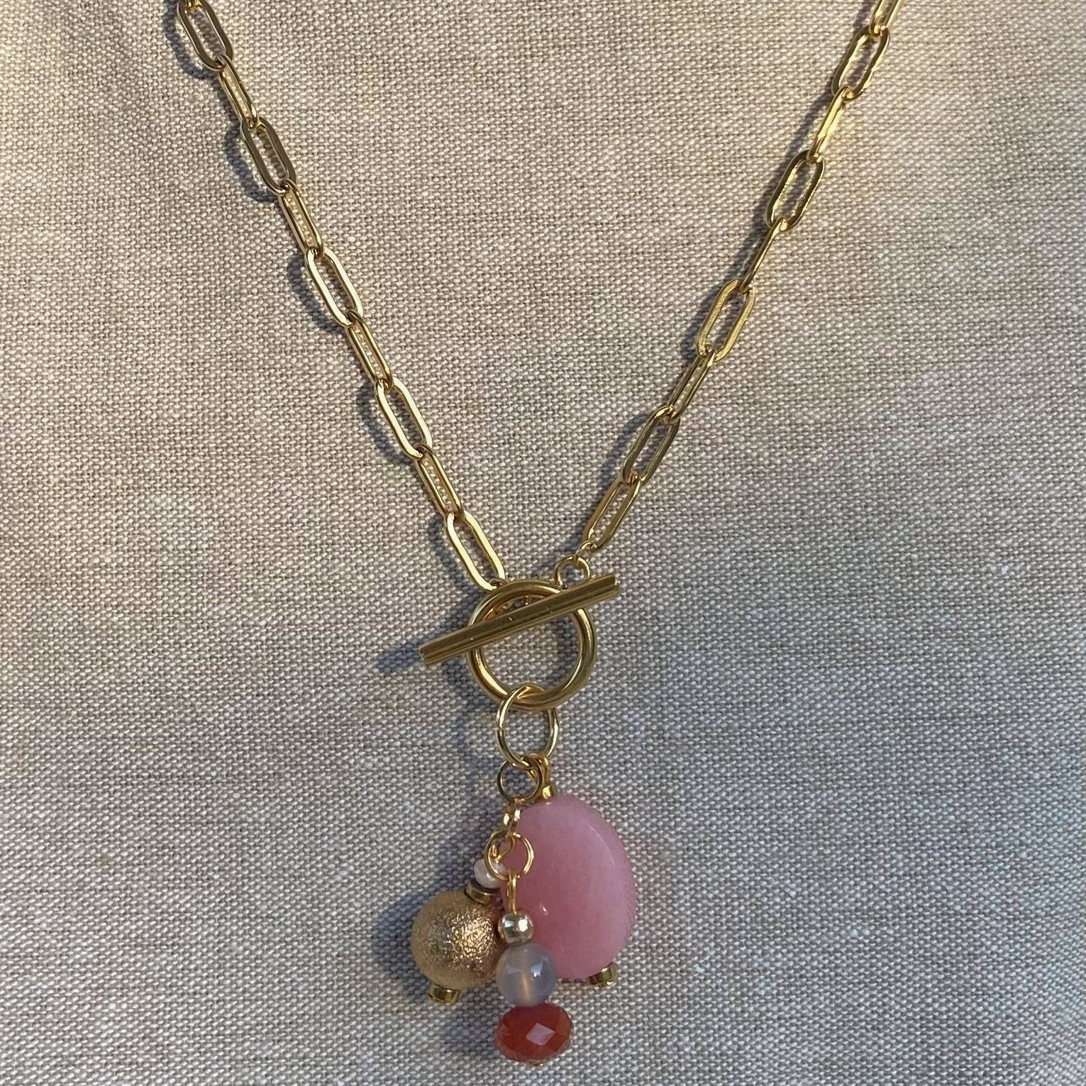 Unique Blush Necklace