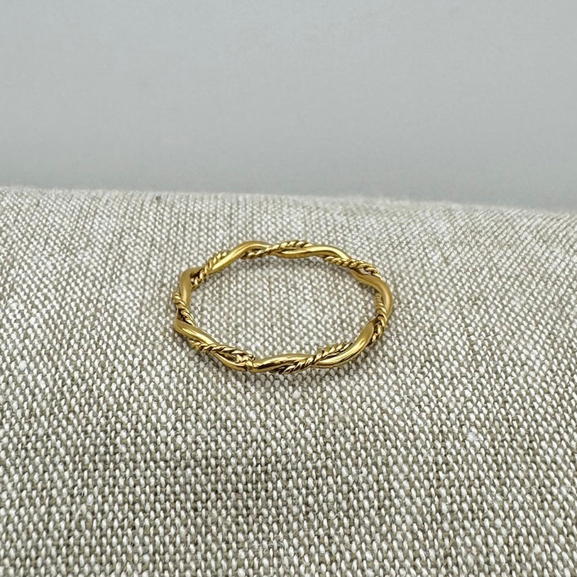 Twisted Ring