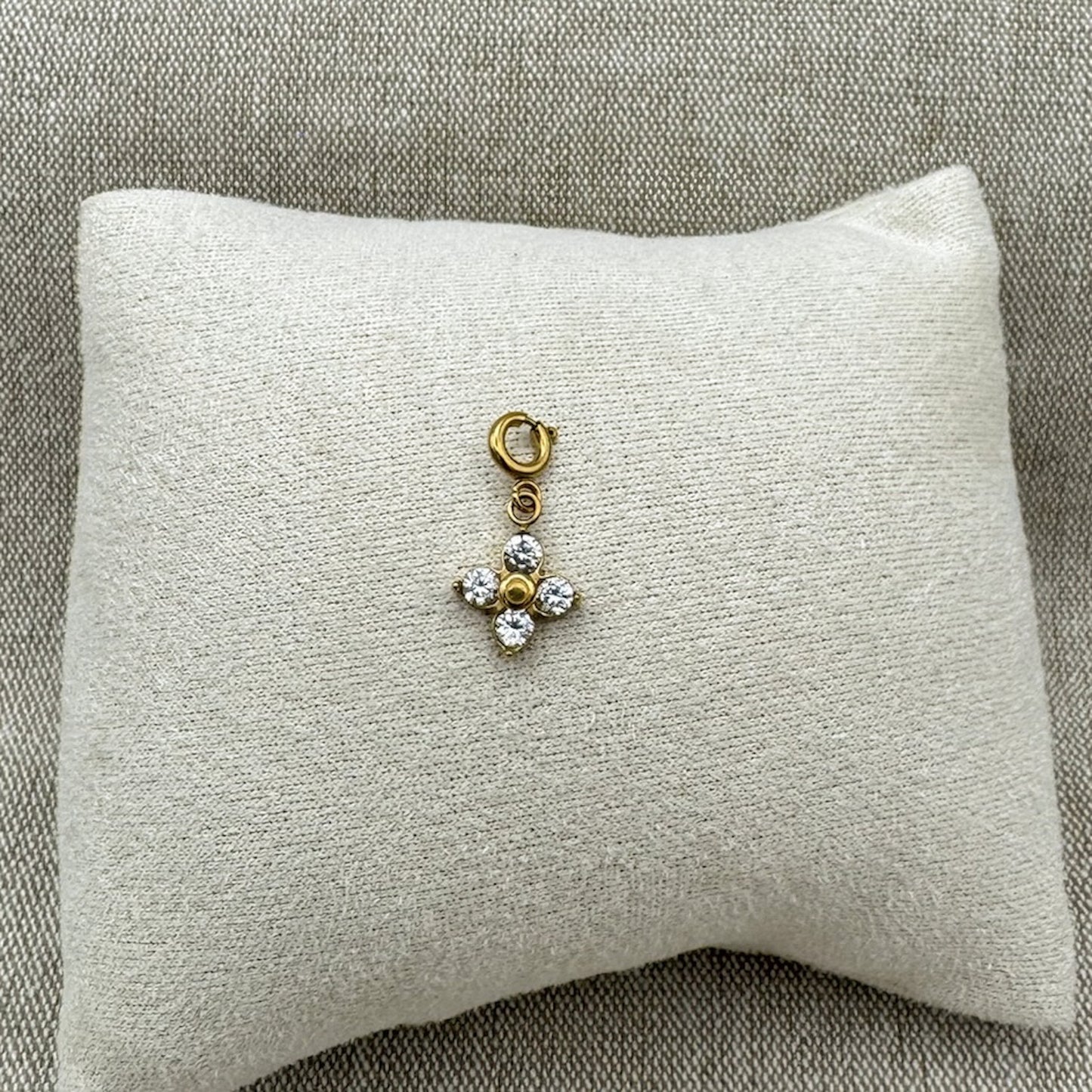 Clover Charm