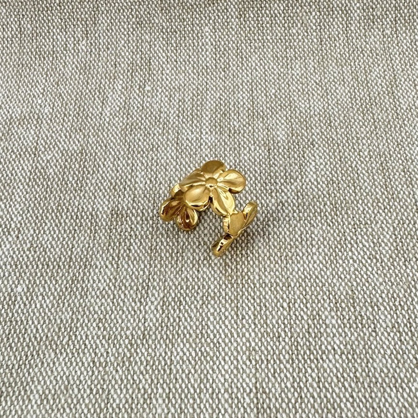 Daisy Earcuff