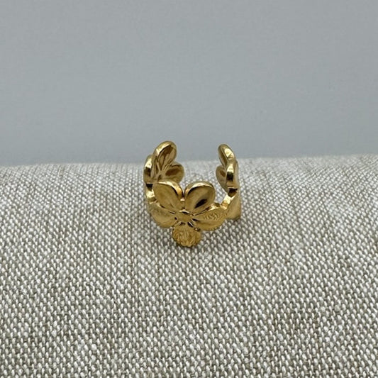 Daisy Earcuff