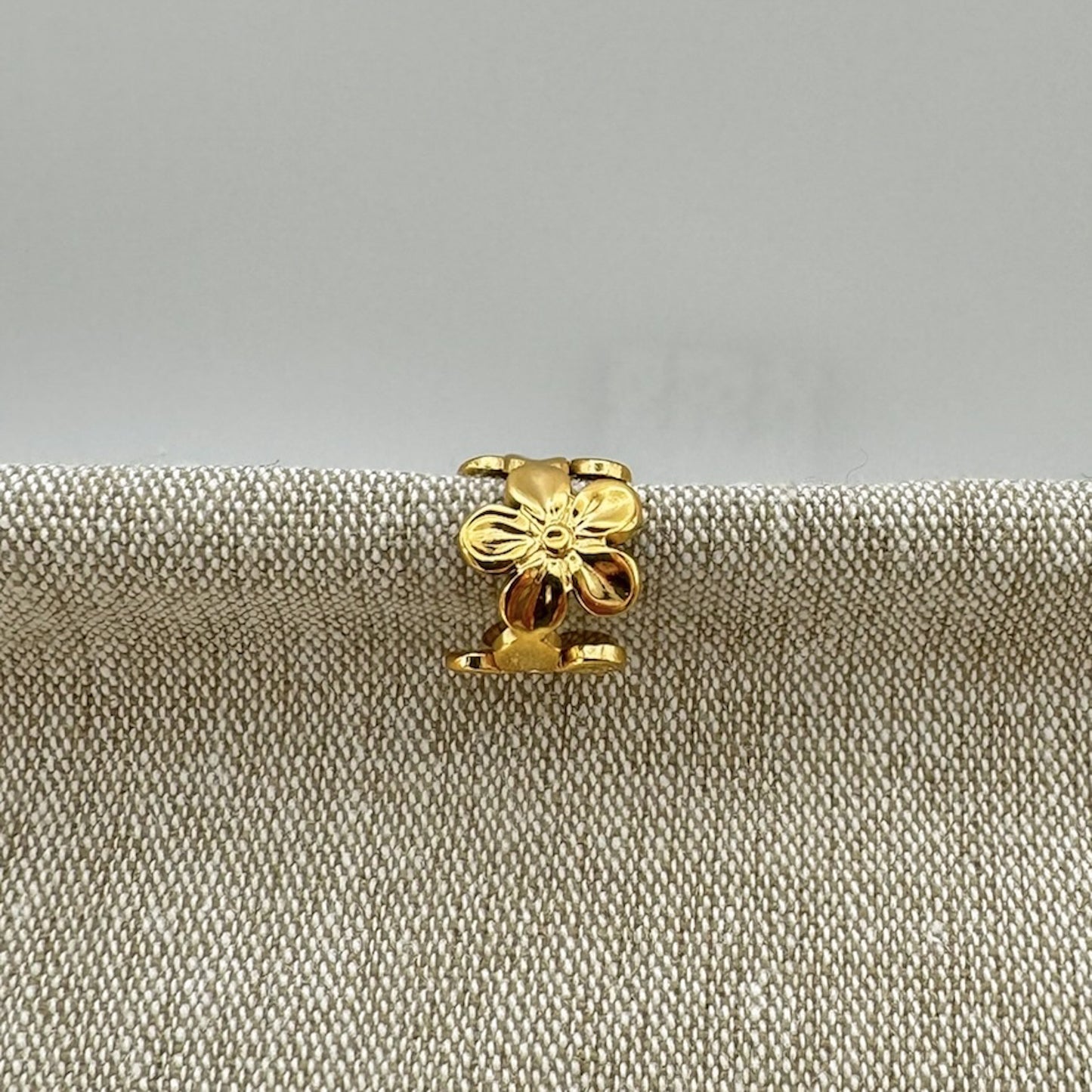 Daisy Earcuff