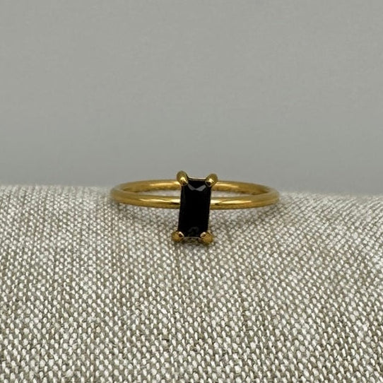 Black Square Ring
