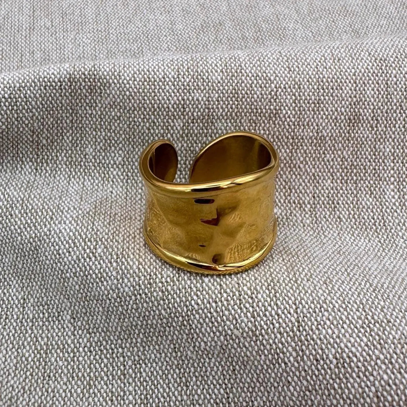 Statement Ring