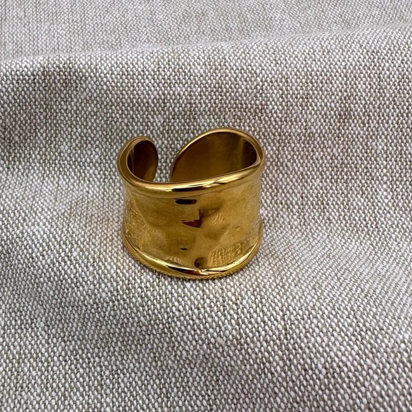 Statement Ring